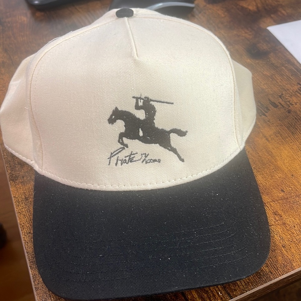 COPY - Pirate Worldwide Hat Cream/Black - Never worn